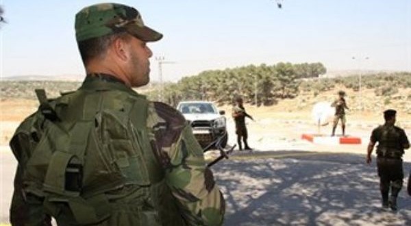 الارتباط الفلسطيني يؤمن الإفراج عن ثلاثة نساء وطفلة في الخليل